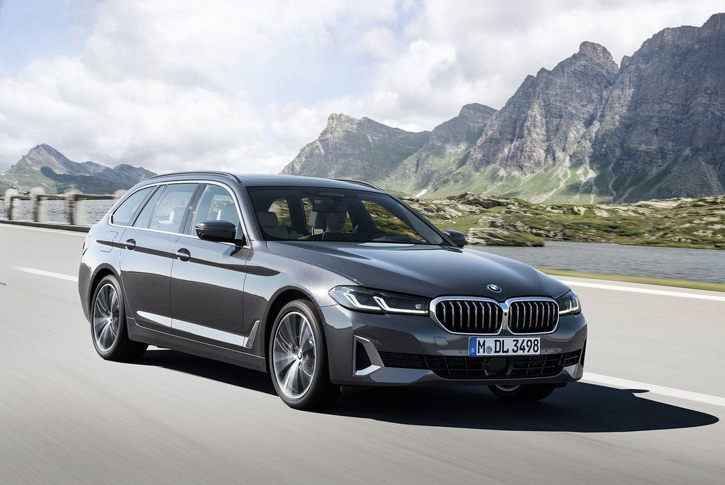 BMW řady 5 | novinka 2020 | nová generace sportovně luxusní byznys sedan a kombi | světová premiéra online | blog